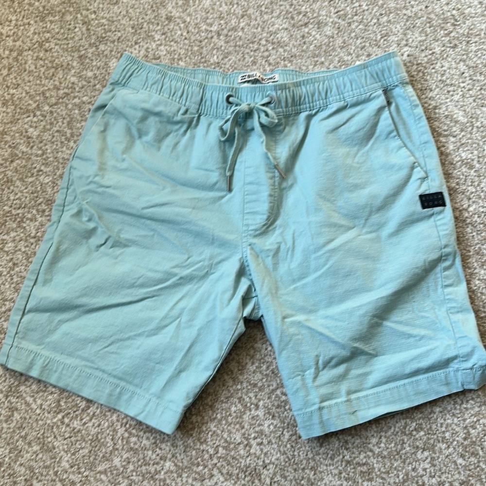 Billabong Stretch shorts 7” size small